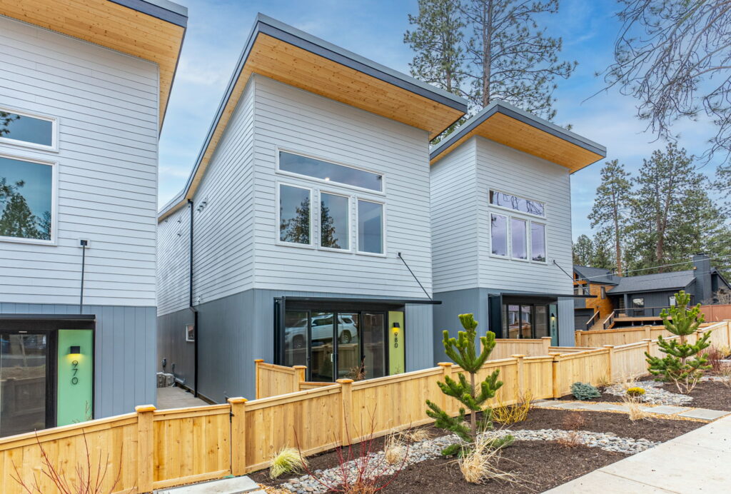 Hiatus Ninth Twinhomes